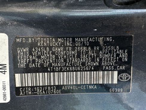 Used 2011 Toyota Camry image 11