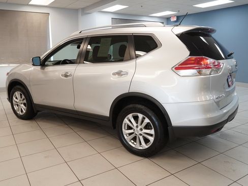 Used 2015 Nissan Rogue SV AWD/4WD image 7