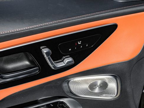 Used 2023 Mercedes-Benz GLC 300 4MATIC image 47