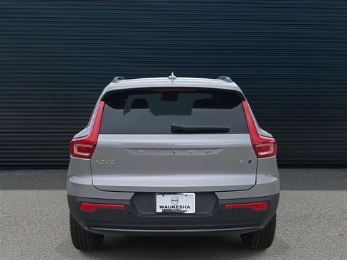 New 2026 Volvo XC40 B5 Ultra w/ Climate Package AWD/4WD image 4