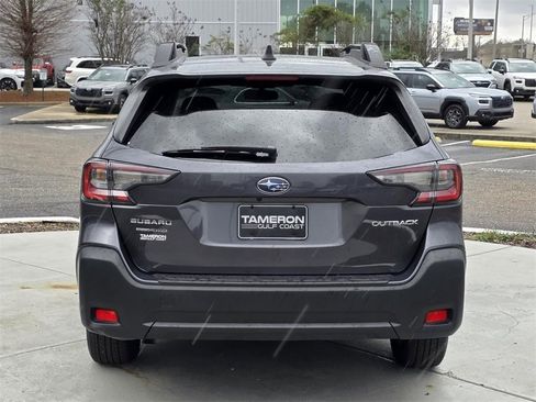 Used 2024 Subaru Outback Premium image 3