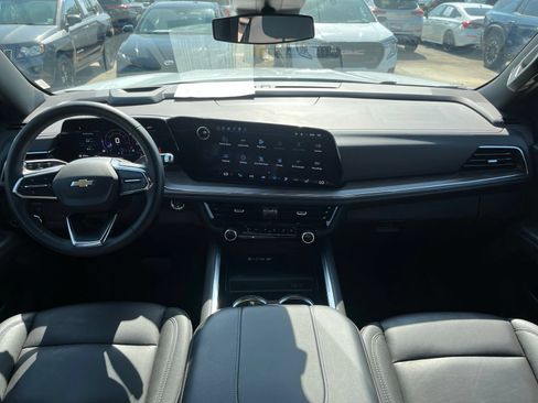 Used 2025 Chevrolet Tahoe LT AWD/4WD image 9