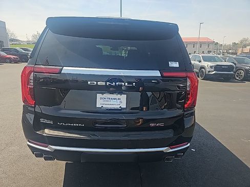 New 2026 GMC Yukon XL Denali AWD/4WD image 6