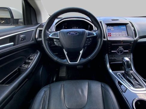 Used 2016 Ford Edge Titanium w/ Equipment Group 301A FWD image 6