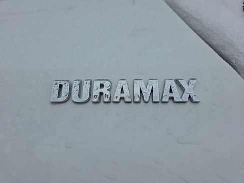 Used 2022 Chevrolet Silverado 1500 LT image 36