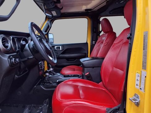 Used 2019 Jeep Wrangler Unlimited Rubicon w/ Cold Weather Group image 21