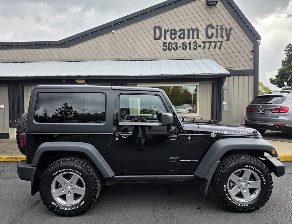 Used 2012 Jeep Wrangler Rubicon w/ PWR Convenience Group AWD/4WD image 6