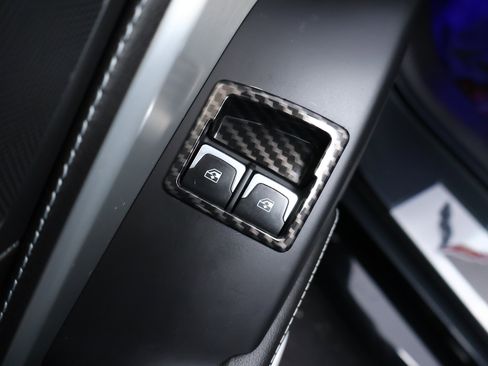 Used 2018 Chevrolet Corvette Grand Sport image 8