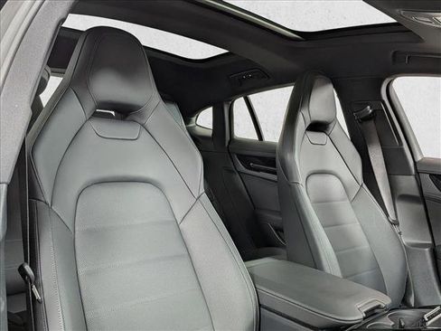 New 2026 Porsche Panamera image 24