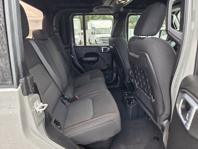 Used 2023 Jeep Gladiator Mojave w/ Trailer Tow Package AWD/4WD image 20