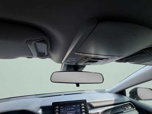 Used 2023 Toyota Camry SE FWD image 22