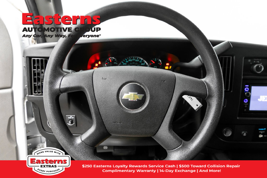 Used 2019 Chevrolet Express 2500 Extended RWD image 11