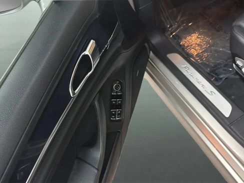 Used 2012 Porsche Panamera S RWD image 16