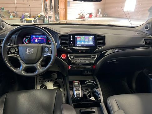 Used 2022 Honda Pilot Touring image 12