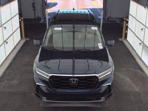 Used 2023 Honda Pilot Elite image 2