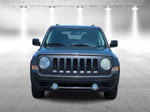 Used 2016 Jeep Patriot High Altitude FWD image 3