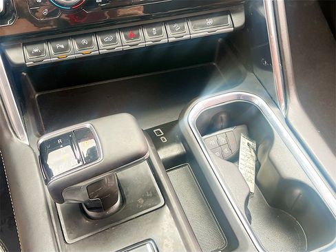 Used 2024 GMC Sierra 1500 Denali Ultimate image 17