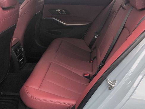 Used 2026 BMW 330i xDrive Sedan w/ M Sport Package AWD/4WD image 21