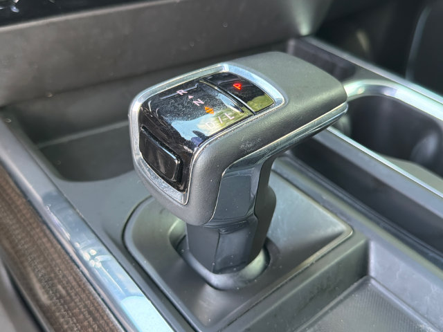 Used 2024 Chevrolet Silverado 1500 LT Trail Boss w/ Convenience Package II AWD/4WD image 31