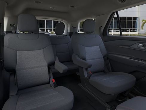 New 2026 Ford Explorer Active RWD image 11