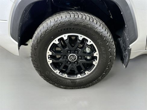 Used 2024 Toyota Tundra SR5 image 8