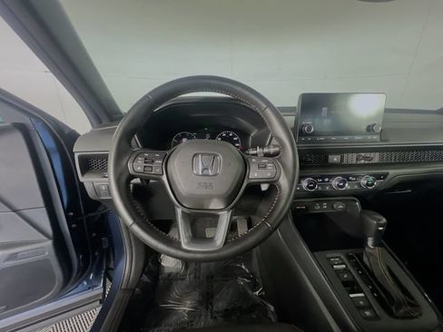Used 2025 Honda CR-V Sport image 14