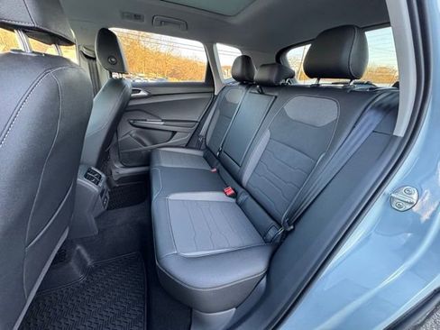 New 2026 Volkswagen Taos SE image 11