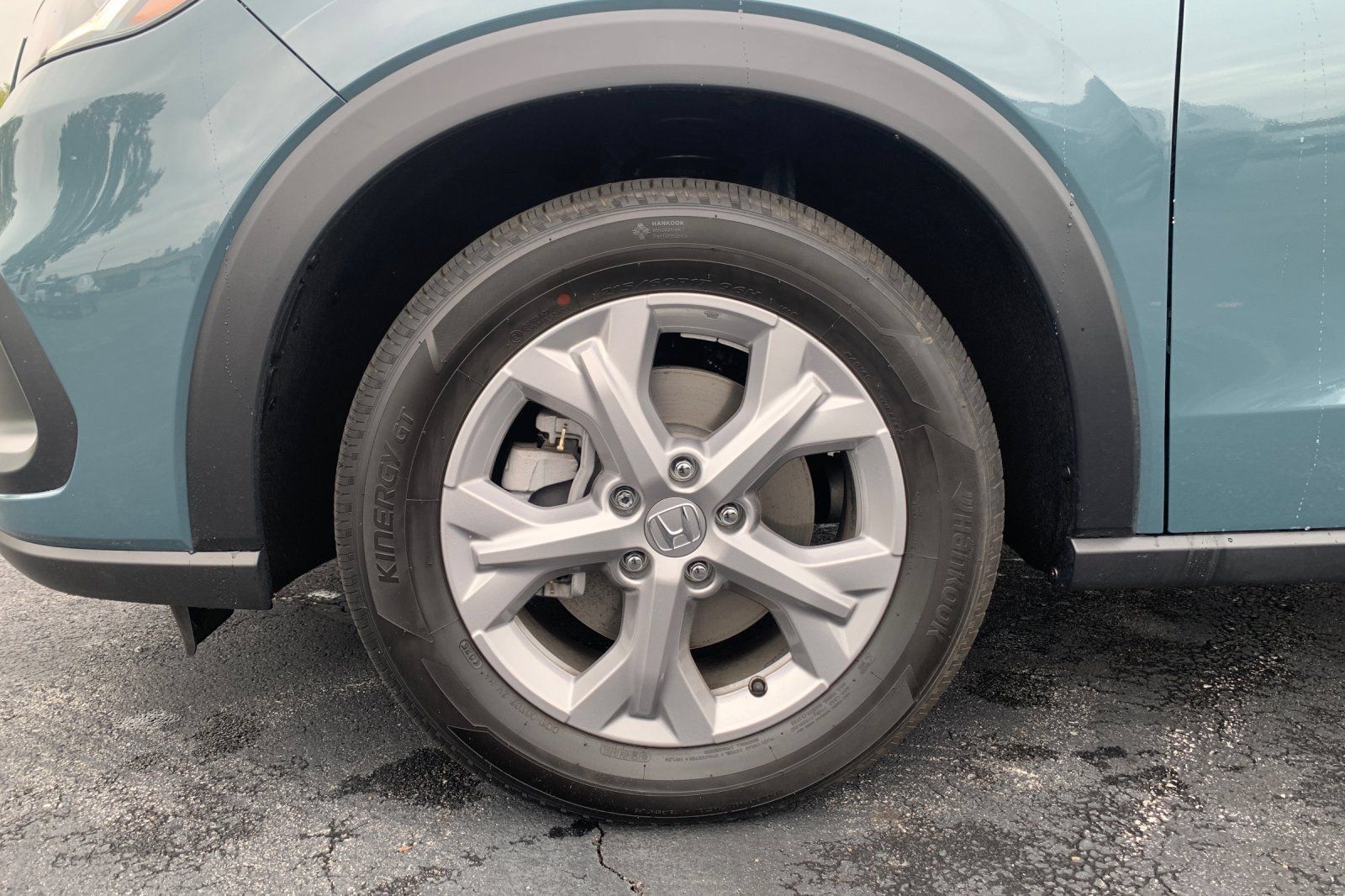 Used 2025 Honda HR-V LX image 9