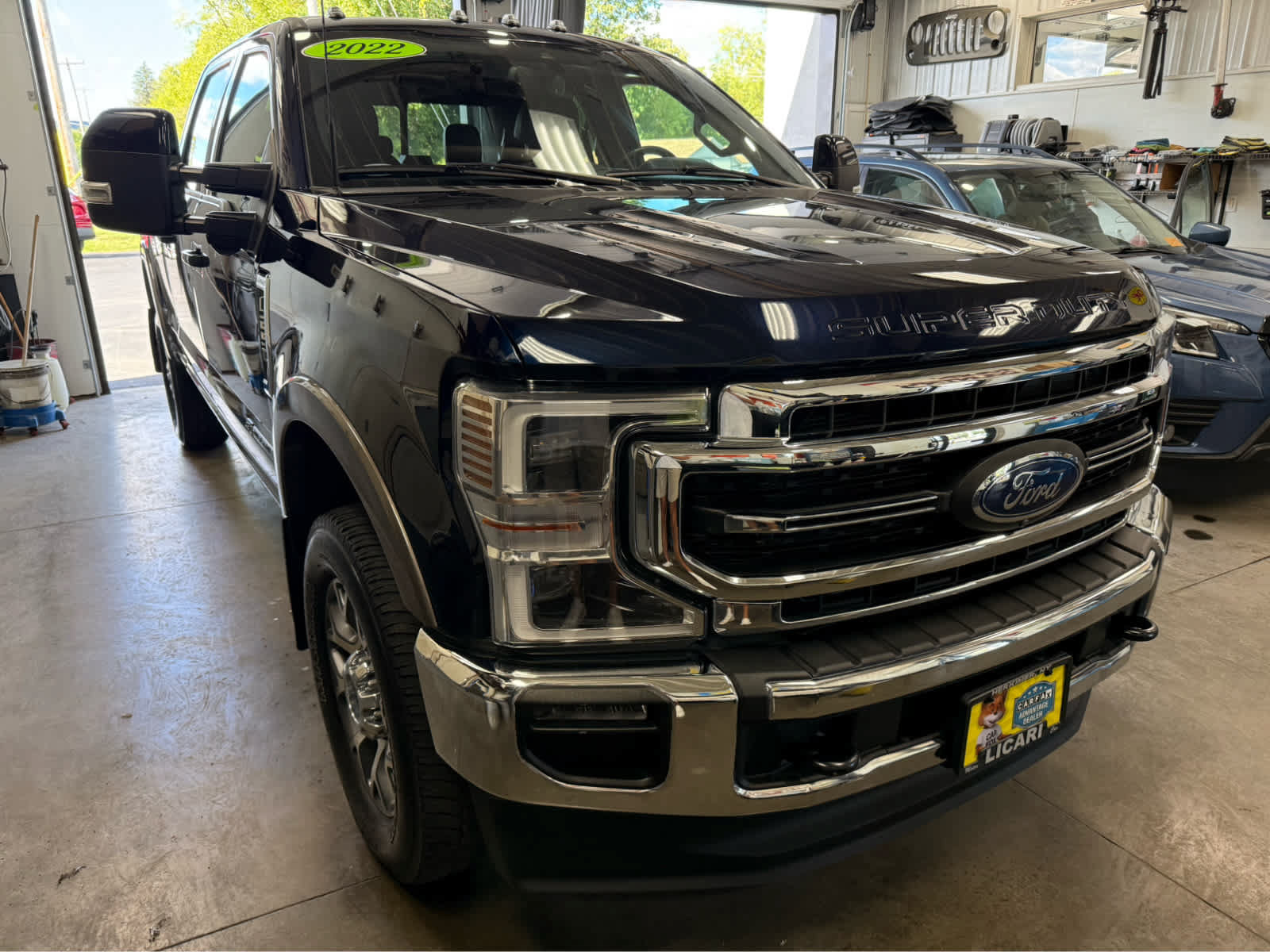 Used 2022 Ford F250 Lariat w/ Lariat Ultimate Package AWD/4WD image 3