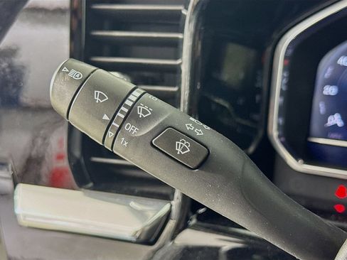 Used 2023 Chevrolet Silverado 1500 LT RWD image 13