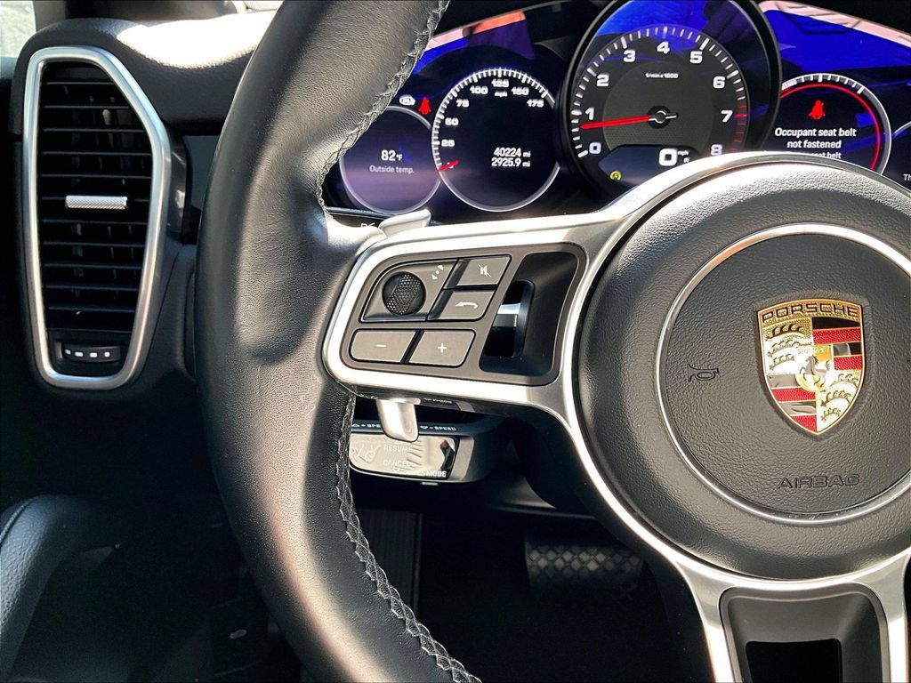 Certified 2023 Porsche Cayenne Platinum Edition AWD/4WD image 23
