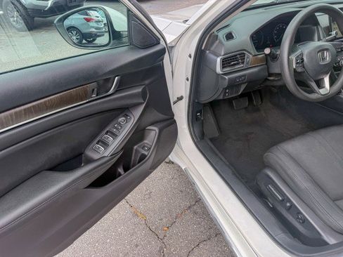 Used 2020 Honda Accord EX image 14