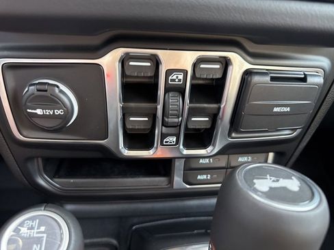 New 2025 Jeep Wrangler Sahara image 32