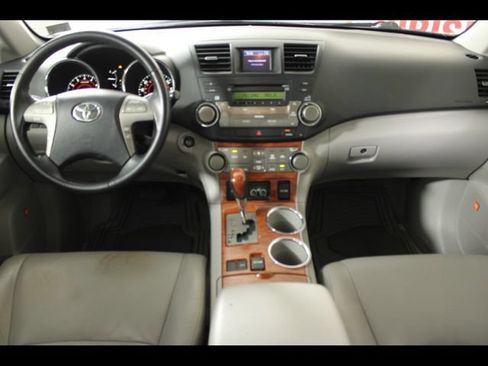 Used 2008 Toyota Highlander Limited FWD image 16