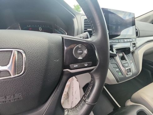 Used 2018 Honda Odyssey EX-L image 17