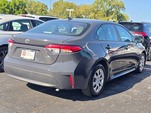 Used 2025 Toyota Corolla LE w/ Convenience Package FWD image 9