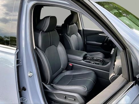 Used 2025 Honda Pilot Elite image 21