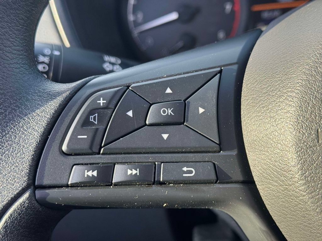 Used 2025 Nissan Altima 2.5 S FWD image 19