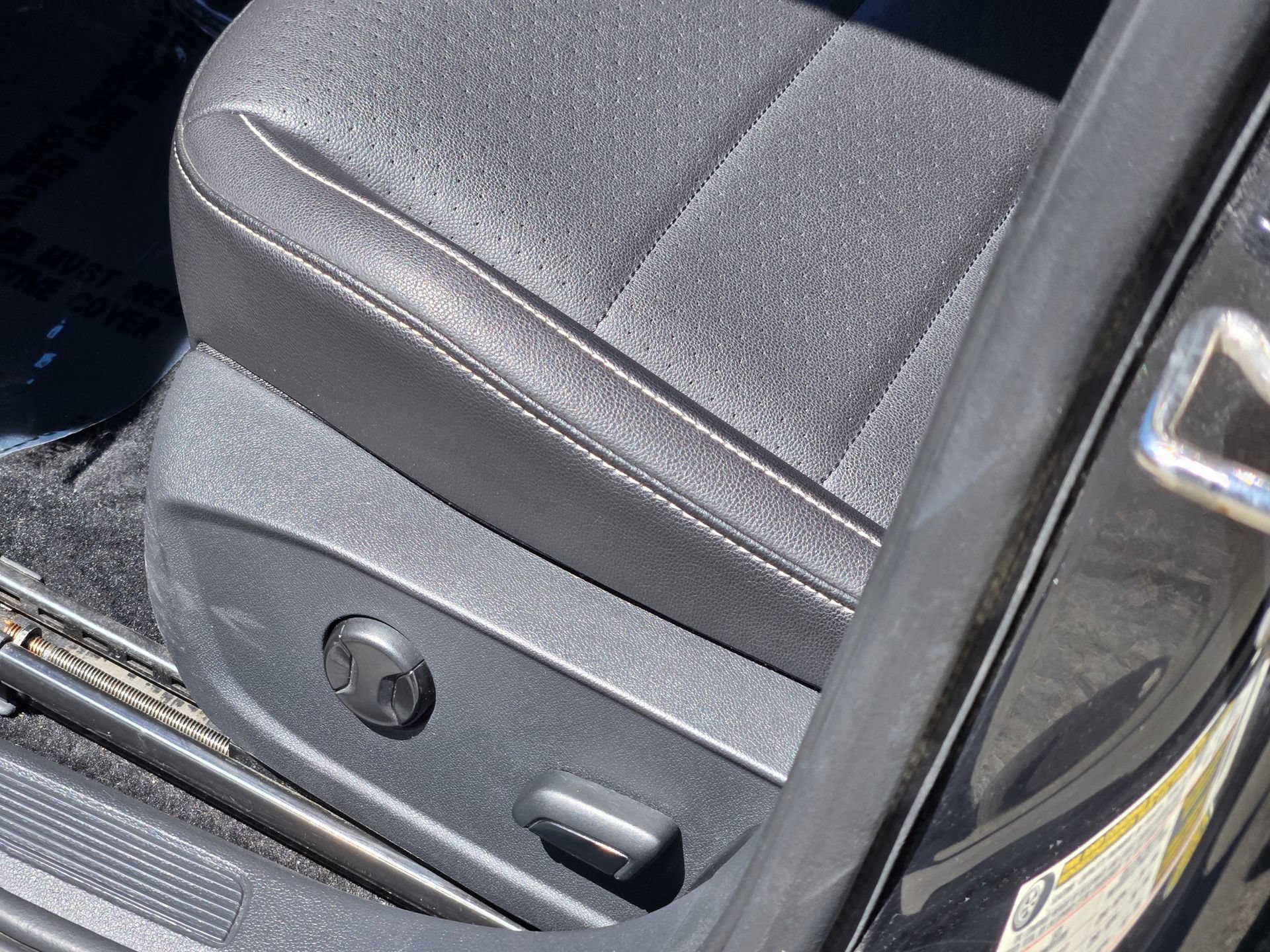Used 2024 Volkswagen Jetta SE FWD image 26