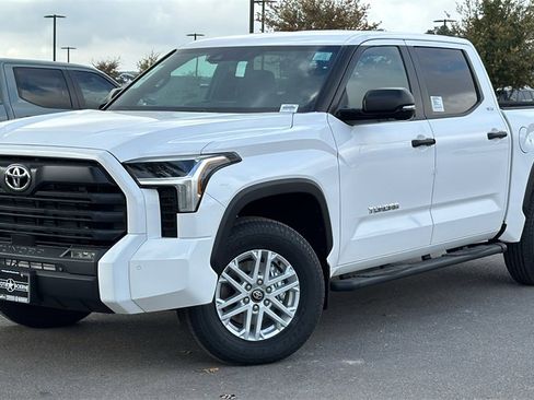 New 2026 Toyota Tundra SR5 image 33