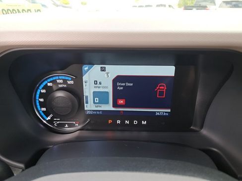 Used 2024 Ford Bronco Wildtrak image 29