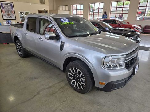 Used 2022 Ford Maverick Lariat FWD image 2