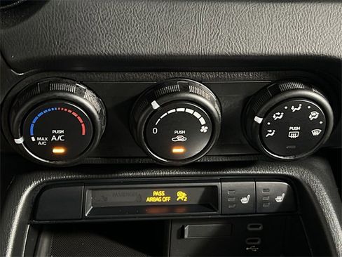 Certified 2025 MAZDA MX-5 Miata Club image 15
