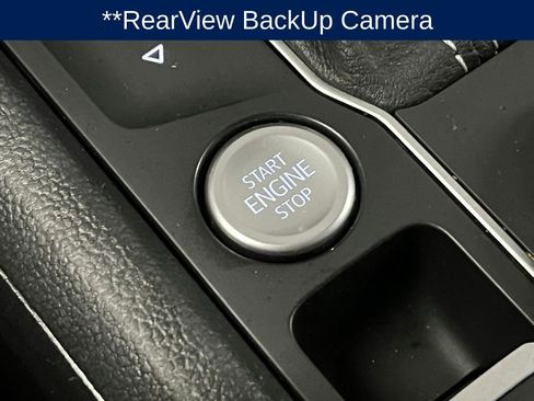 Used 2023 Volkswagen Atlas SE w/ Panoramic Sunroof Package image 16