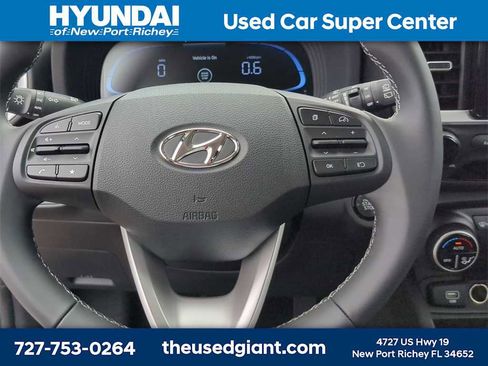 New 2026 Hyundai Venue SEL image 24