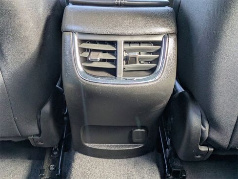 Used 2024 Chevrolet Malibu LT image 12