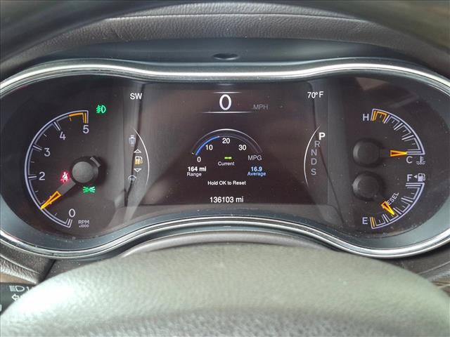 Used 2014 Jeep Grand Cherokee Overland w/ Advanced Technology Group AWD/4WD image 3