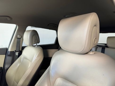 Used 2018 Hyundai Santa Fe SE w/ SE Premium Package 02 image 3