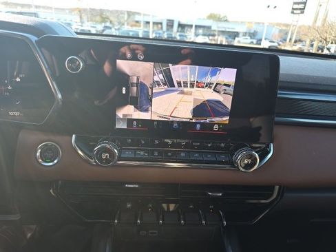 Used 2023 GMC Canyon AT4 w/ AT4 Premium Package image 20