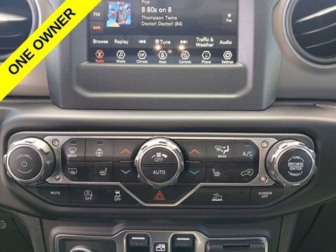 Certified 2023 Jeep Gladiator Overland AWD/4WD image 22